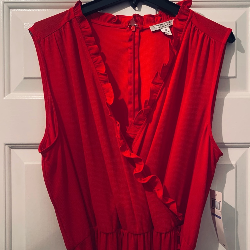 Red Dress - Picture 3 of 6
